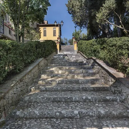 La Stella Hotel 3*
